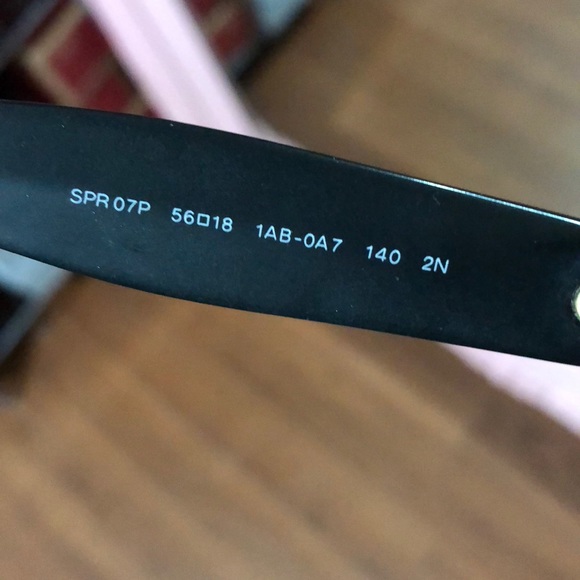 Prada sunglasses - Picture 4 of 4